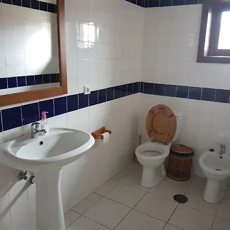 Abrigo Da Geira House منزل للإقامة *