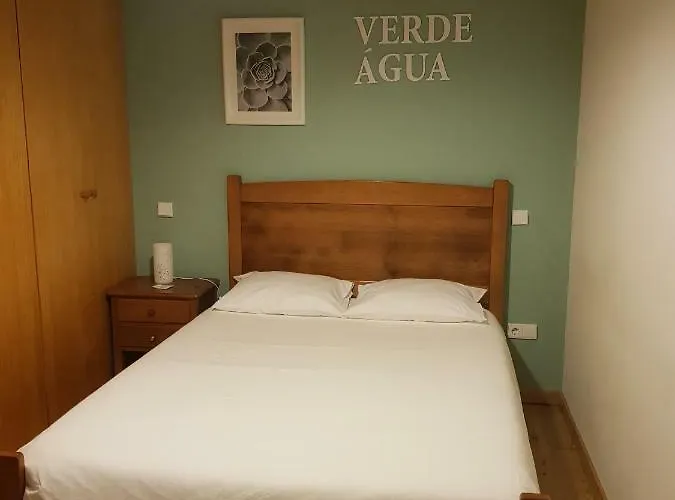 Abrigo Da Geira House Homestay *